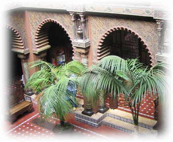 Innenhof, maurisch gestaltet