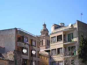 Stadtansicht mit Windmuehle