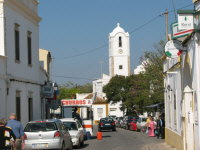 Igreja Matriz im Zentrum