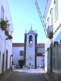 seitlicher Glockenturm