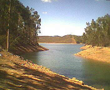 Wandern am Barragem da Bravura

